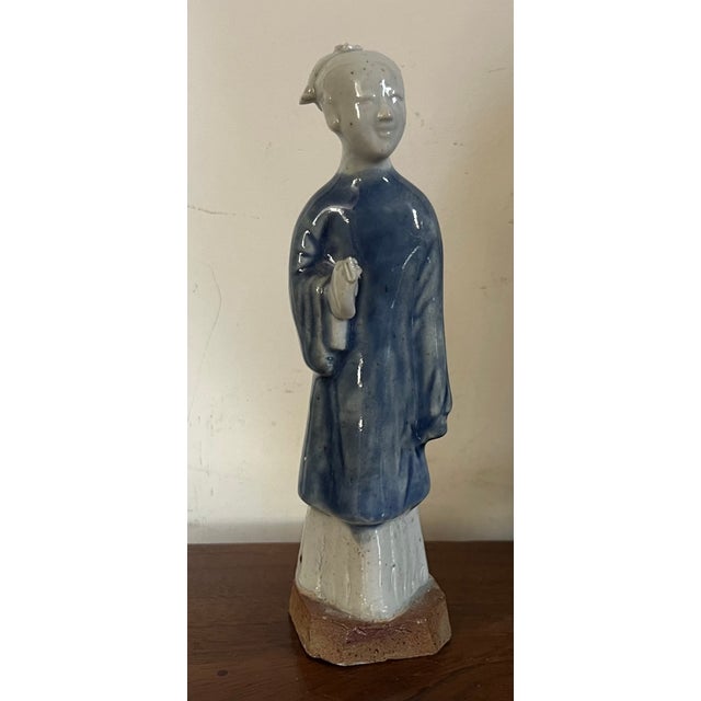 Antique 18th Century Chinese Export Porcelain Blue & White Qianlong Figure For Sale - Image 4 of 11