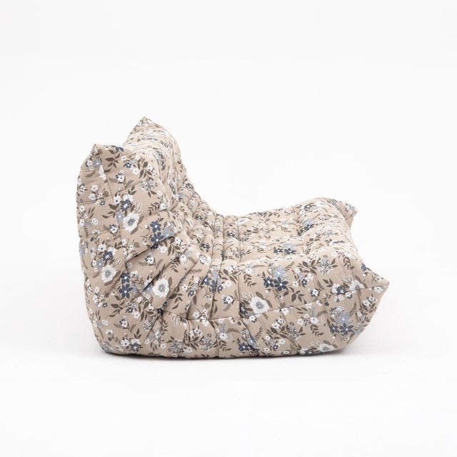 White Togo Set in Continental Floral Upholstery Loveseat, Fireside Chair & Ottoman - Restored For Sale - Image 8 of 17