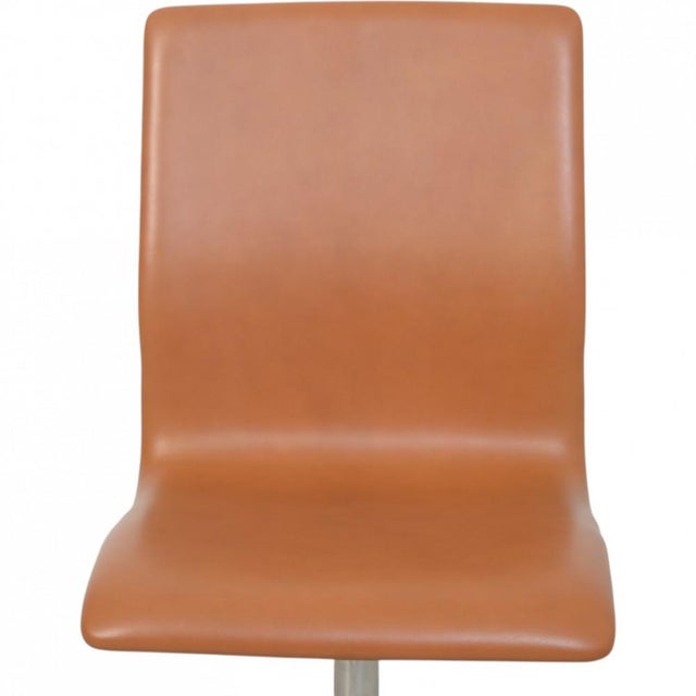 Vintage Oxford Chair in Cognac Leather by Arne Jacobsen, 1980s For Sale - Image 3 of 13