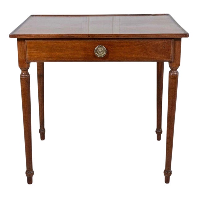 Italian Late 18th Century Neoclassical Walnut Desk with Fruitwood Marquetry For Sale