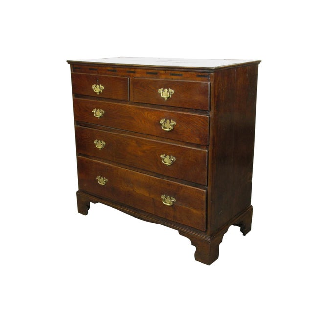 Traditional 18th-C. Georgian Oak Chest For Sale - Image 3 of 9