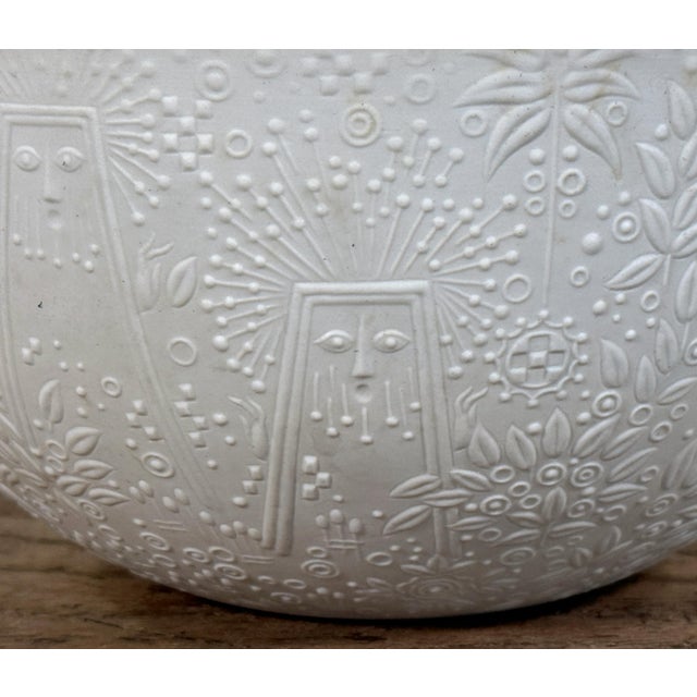 Mid 20th Century Mid Century Modern Rosenthal Bjorn Wiinblad Die Zauberflöte White Porcelain Art Bowl For Sale - Image 5 of 9
