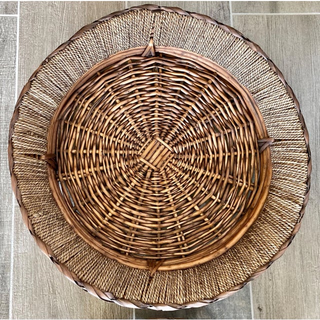 Wood Circa 1980 Set of Two Nested Rattan Rope & Banana Leaf Tray Baskets For Sale - Image 7 of 12