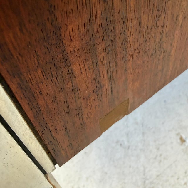 Mid-Century Modern Executive Desk Richard Schultz for Knoll International For Sale - Image 14 of 16