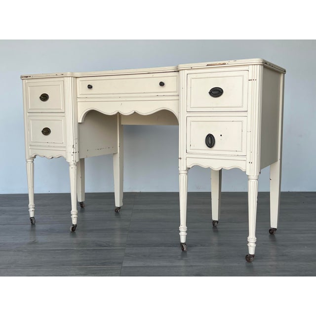 Early 20th Century Mahogany Desk of Five Drawers For Sale - Image 9 of 16