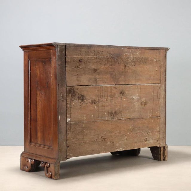 Baroque Walnut Canterano with Molded Drawers For Sale - Image 10 of 11