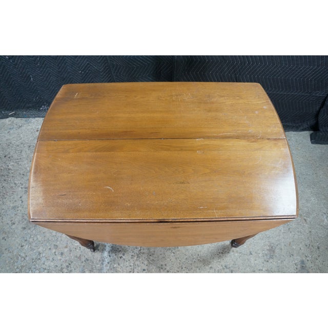 Antique 19th Century Victorian Mahogany Drop Leaf Oval Dining Table Console For Sale - Image 13 of 18