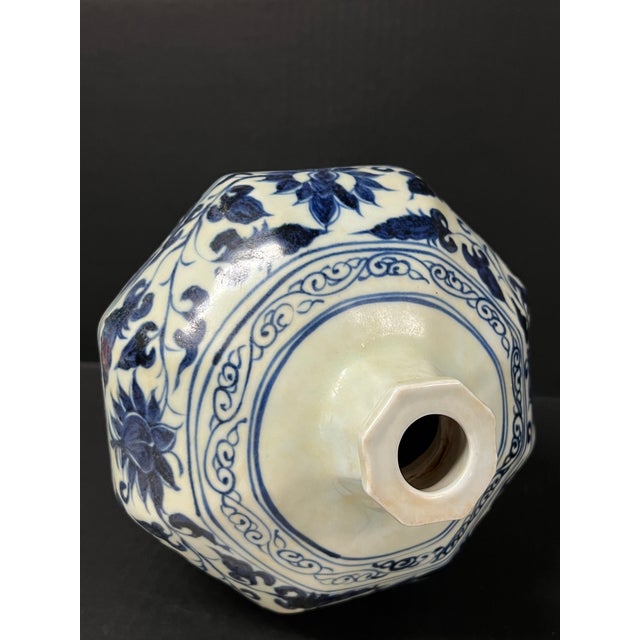 Chinese Late 20th Century Chinese Art Porcelain Blue and White Mei Ping Shape Vase With Floral Design For Sale - Image 3 of 10