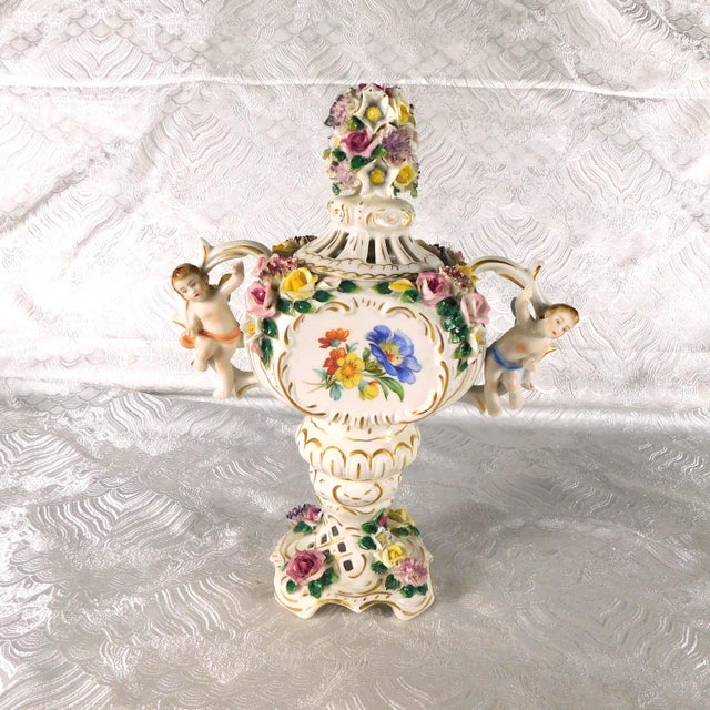 Dresden Footed Bowl With Angels and Three Dimensional Flowers For Sale In San Francisco - Image 6 of 18
