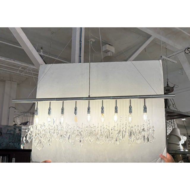Design Plus Gallery presents the Cellula Chandelier by Nunzia Carbone and Tiziano Vudafieri from Design Within Reach. This...