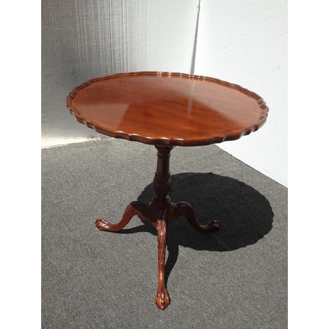 Chippendale Vintage Baker Furn. Chippendale Style Tilt Top Pie Crust Side Table For Sale - Image 3 of 12