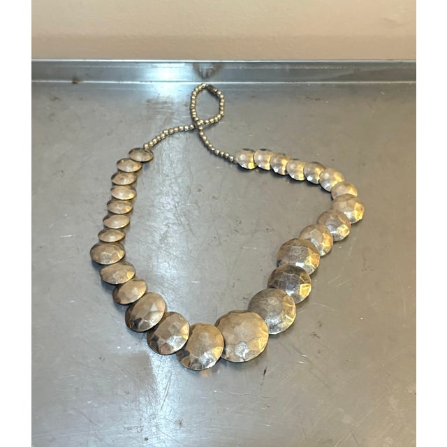 1980s-90s Large Hammered Silver Tone Disc Necklace For Sale - Image 4 of 5