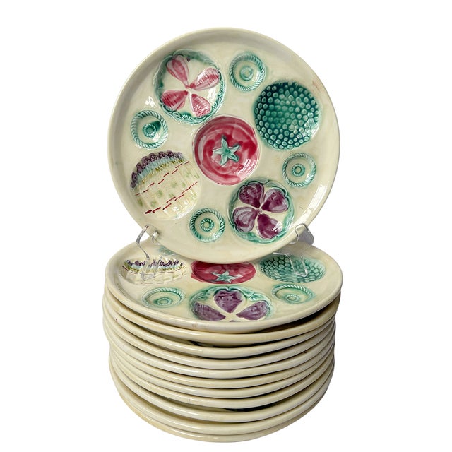 Portieux Vallerysthal 1950's French Portieux Vallerysthal Majolica "Légumes en Relief" Dinner Plates – Set of 12 For Sale - Image 4 of 6