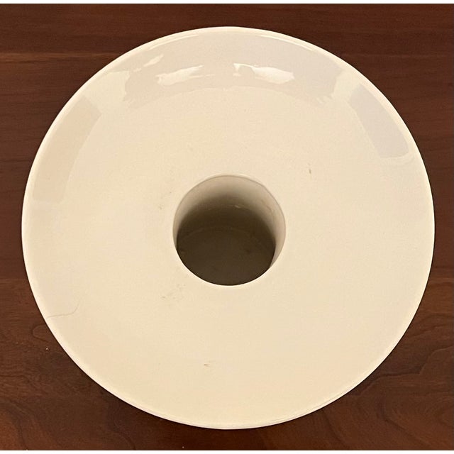 Ceramic Japanese Mid-Century Modern White Pottery Bud Vase for Flowers / Ikebana For Sale - Image 7 of 15
