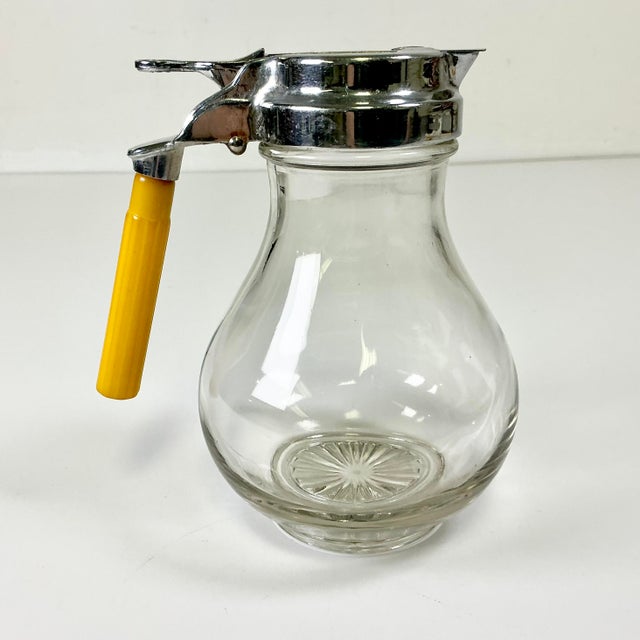 1940s Vintage Art Deco Boho Chic Americana Syrup Pitcher With Bakelite Handle. For Sale - Image 15 of 15