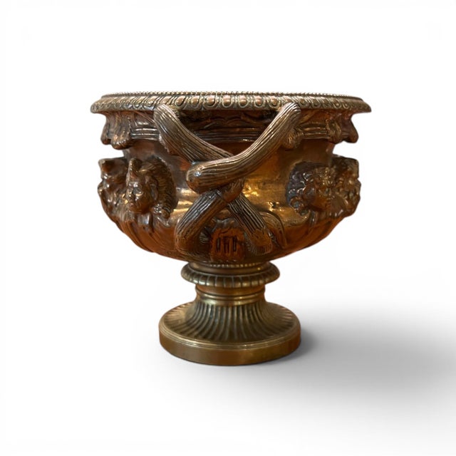 This charming 19th-century French bronze bowl reflects the refined elegance of the Second Empire period. Small in scale...