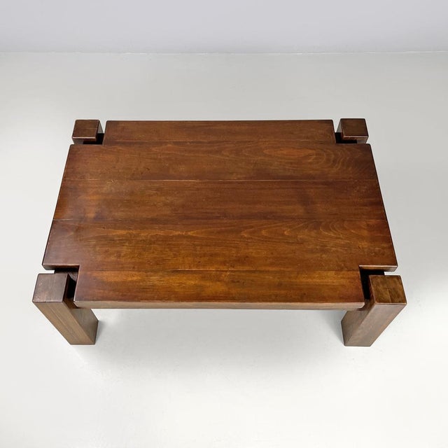 Italian Modern Wooden Coffee Table with Geometric Lines and Squared Legs, 1970s For Sale - Image 4 of 18