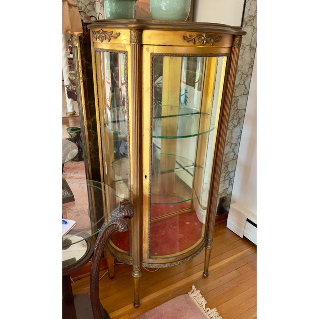 Antique Louis XVI Style Carved Giltwood Demilune Vitrine For Sale - Image 4 of 9