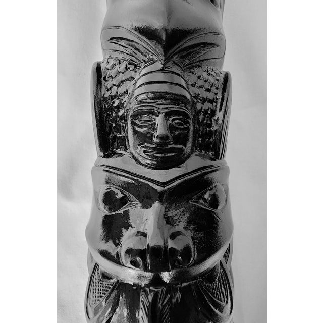 1940s Vintage Hand Carved Haida Argillite Replica 5 Figure Totem Pole Frog Falcon Man Bear Fish For Sale - Image 5 of 10