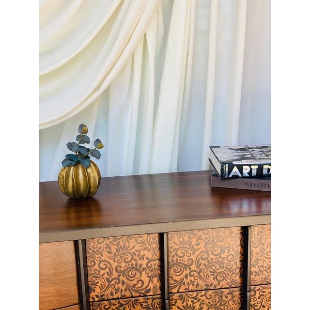 Vaughan Mid-Century Modern Vaughan Bassett Walnut & Custom Oak Dresser Set For Sale - Image 4 of 7