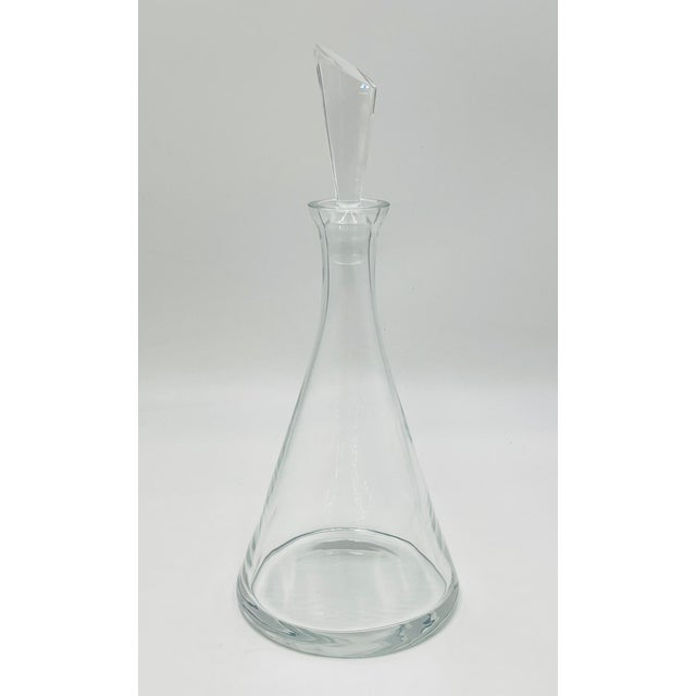 2020s Modernist Clear Crystal Decanter W/ Sculptural Stopper, Minimalist Barware For Sale - Image 5 of 12