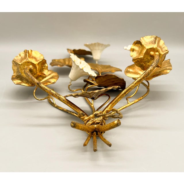Vintage Italian Gilt Tole Floral Wall Sconces, Pair With White Trumpet Flowers – Hollywood Regency / Italian Provincial For Sale - Image 10 of 15