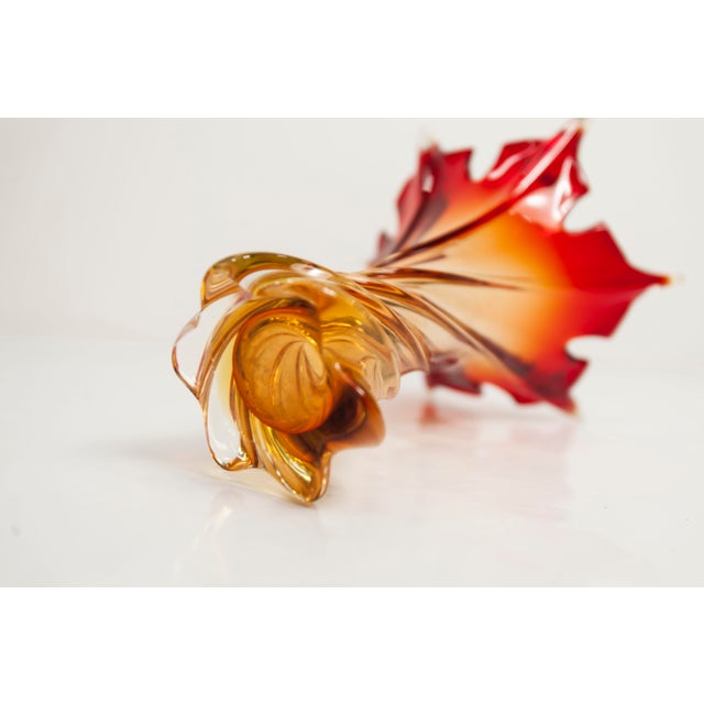 Murano glass vase designed by Fratelli Toso and bearing the original Murano label in orange and red. It is in wonderful...