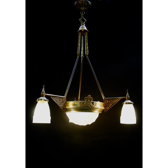 Art Deco Glass Chandelier from Val Saint Lambert, Belgium, 1920s, in Very Good conditions. Designed 1920 to 1949 This...