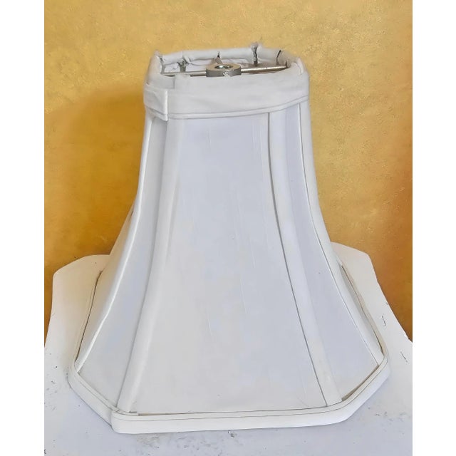 Mid-Century Modern Pink and White Art Deco Resin Table Lamp With 100% Cotton Shade For Sale - Image 11 of 12