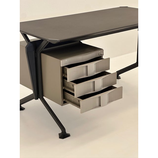 Industrial Arco Series Desk by Studio BBPR for Olivetti, 1960s For Sale - Image 3 of 15