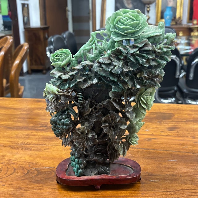 20th Century Chinese Art Jade Vase Sculpture, 1900 For Sale - Image 11 of 12