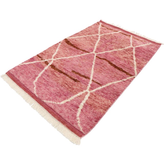 Contemporary Moroccan Style Rug with Modern Bohemian Style 03'02 x 05'03. This hand-knotted wool contemporary Moroccan...