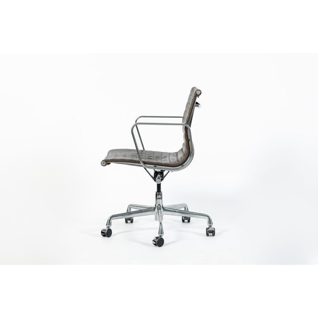Herman Miller Eames Herman Miller Aluminum Group Thin Pad Brown Leather Office Chair, 2008 For Sale - Image 4 of 18