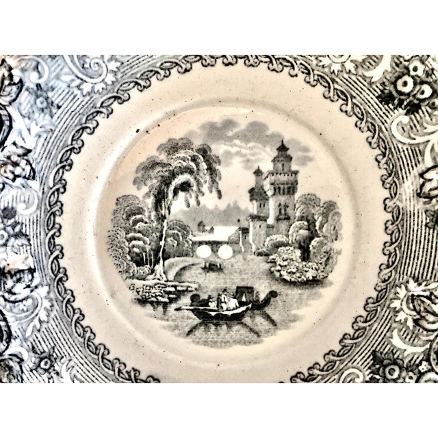 Staffordshire 19th-Century Covered Sauce or Gravy Tureen With Underplate For Sale - Image 11 of 12