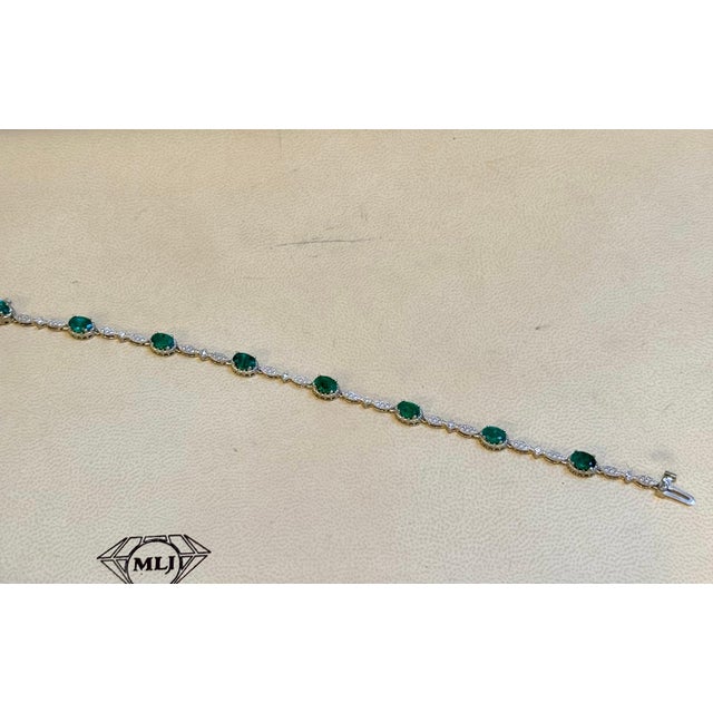 Gemstone 8 Oval Emeralds 3.2 Carat Emerald Tennis Bracelet 14 Karat White Gold, 7 " For Sale - Image 7 of 18