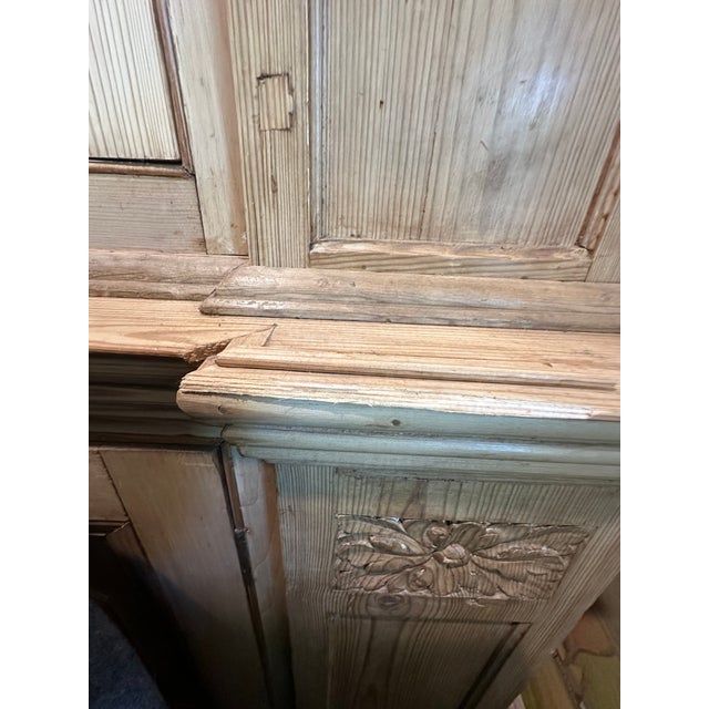 Late 19th Century English Georgian Style Breakfront Pine Library Bookcase For Sale - Image 17 of 18