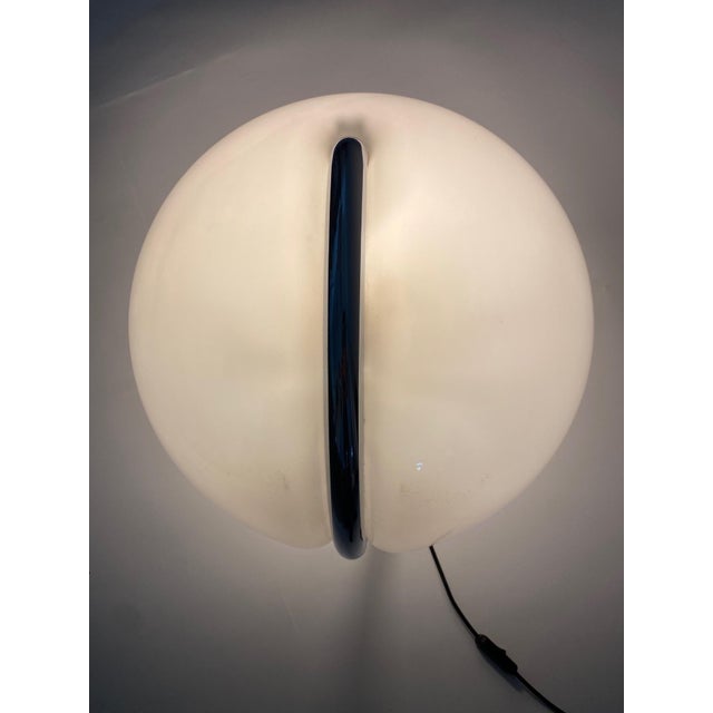 1960s Italian Serpente Table Lamp by Elio Martinelli for Martinelli Luce, 1960s For Sale - Image 5 of 8