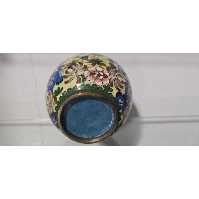 Paint Antique Chinese Cloisonné Ginger Jar: Millefleurs Floral Pattern, Yellow Lidded Urn (Republic Period) For Sale - Image 7 of 8