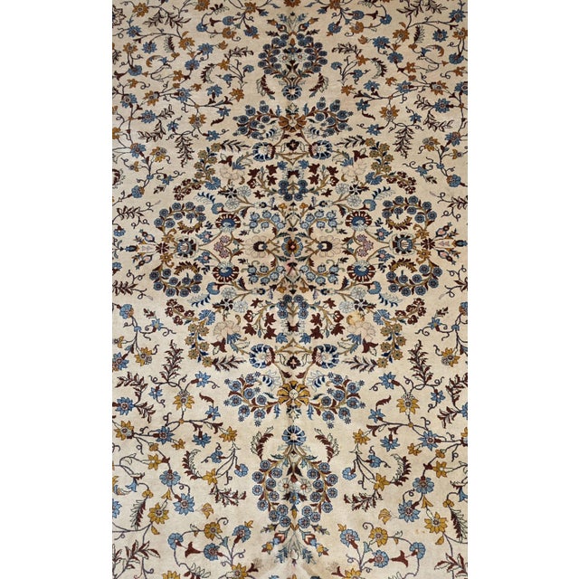 Vintage Persian Kashan Ivory Floral Wool Area Rug – Circa 1970s – 10’6” X 13’9” For Sale - Image 4 of 8