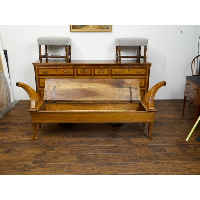 French 1820s Restauration Walnut Bench with Lift-Top Seat and Curving Arms For Sale - Image 12 of 12