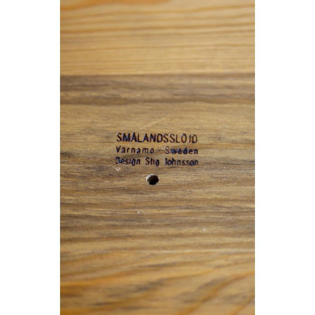 Large Mid-Century Scandinavian Handmade Wooden Bowl from Smålandsslöjd, Sweden, 1975 For Sale - Image 4 of 12