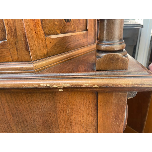 Vintage Hathaway's New York Ornate Carved Wood China Cabinet / Breakfront For Sale - Image 11 of 14