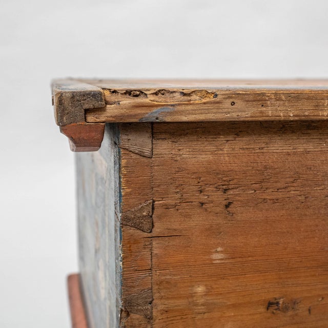 Mid 19th Century Antique Hand Painted Wedding Chest For Sale - Image 5 of 12