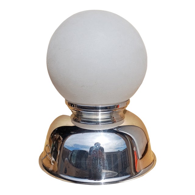 1980s Mid-Century Modern Silver Plated Globe TableLamp For Sale