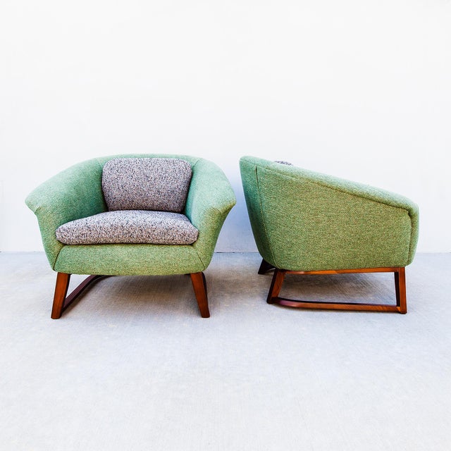 Vintage 1960s Jens Risom Mid Century Modern Barrel Lounge Chairs, Attributed For Sale - Image 10 of 12