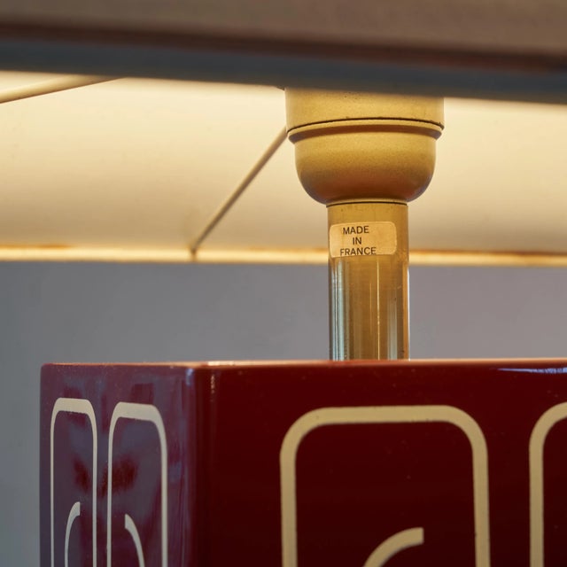 Hollywood Regency French Red Lacquer Pagoda Table Lamps by Jean Claude Mahey, 1970s, Set of 2 For Sale - Image 6 of 7