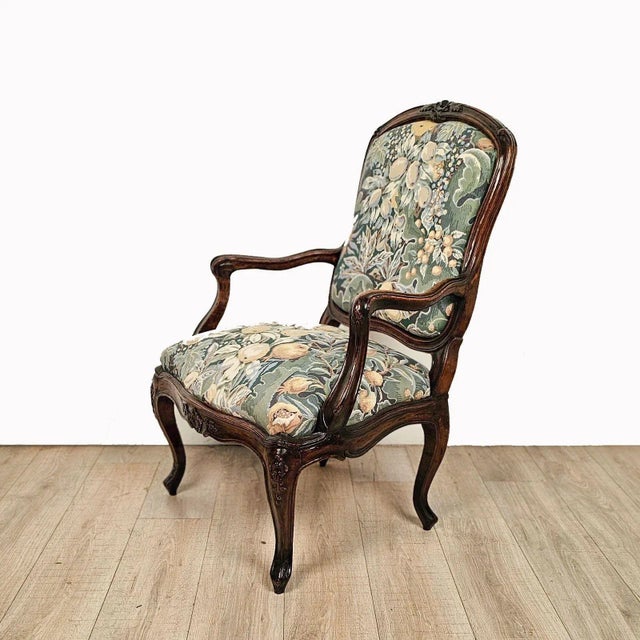 French Pair of French or Italian Louis XIV Walnut Large Armchairs, Mid-18th Century For Sale - Image 3 of 13