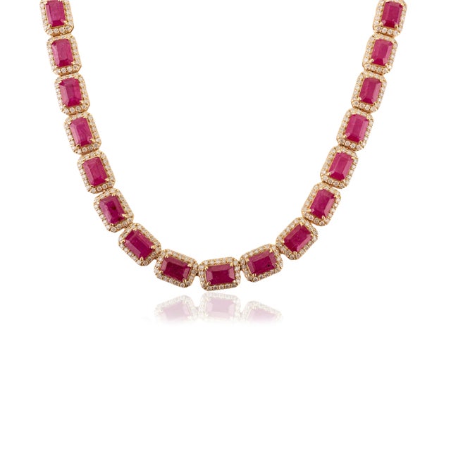 Contemporary 1980s Inspired 27.47 Ct Ruby Statement Necklace With Diamonds in 14k Solid Gold For Sale - Image 3 of 15