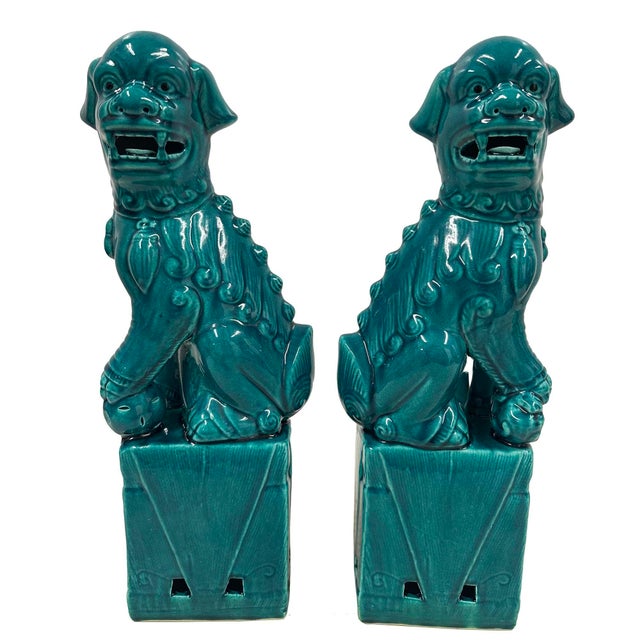 Vintage Chinese Porcelain Green Foo Dog Figurines - A Pair For Sale In Los Angeles - Image 6 of 13