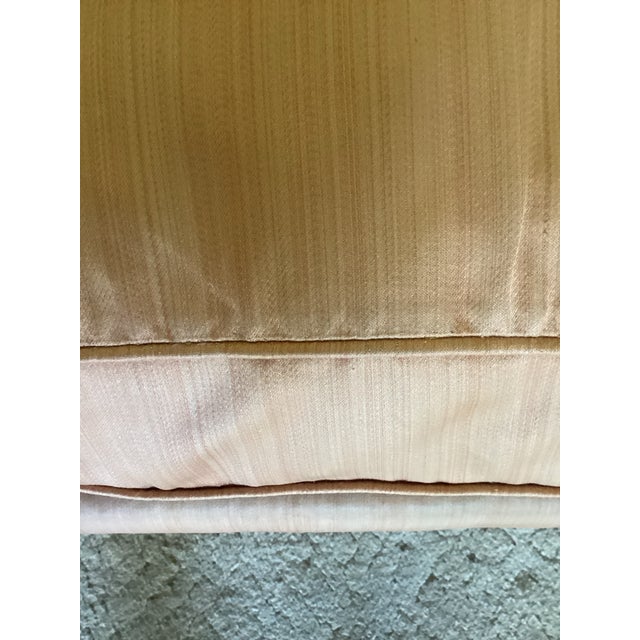 Vintage Lammerts Louis XV Adapted Peach Silk Damask Sofa, Excellent Condition For Sale - Image 9 of 11